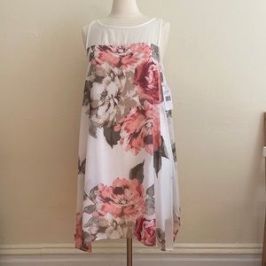 Signature by Robbie Bee Floral Dress Size 12